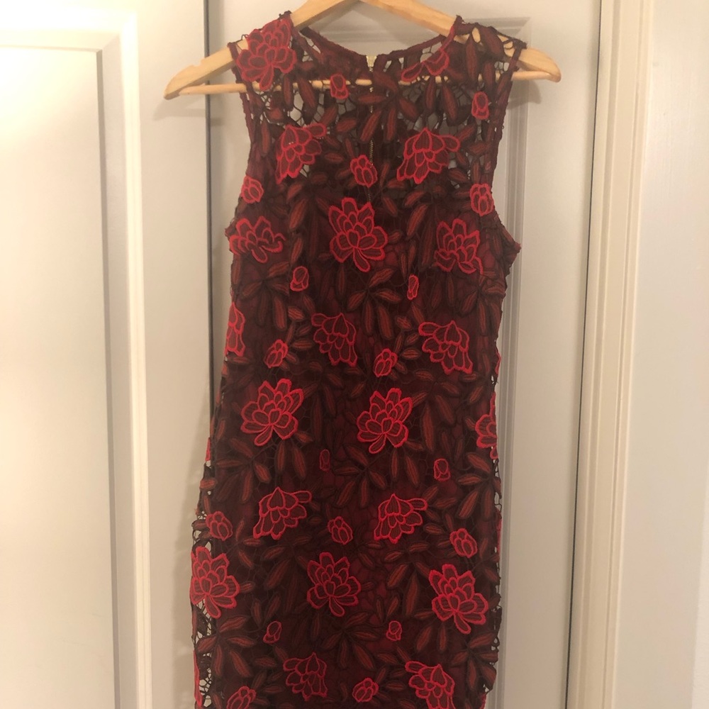 Calvin Klein Size 4 Maroon Dress